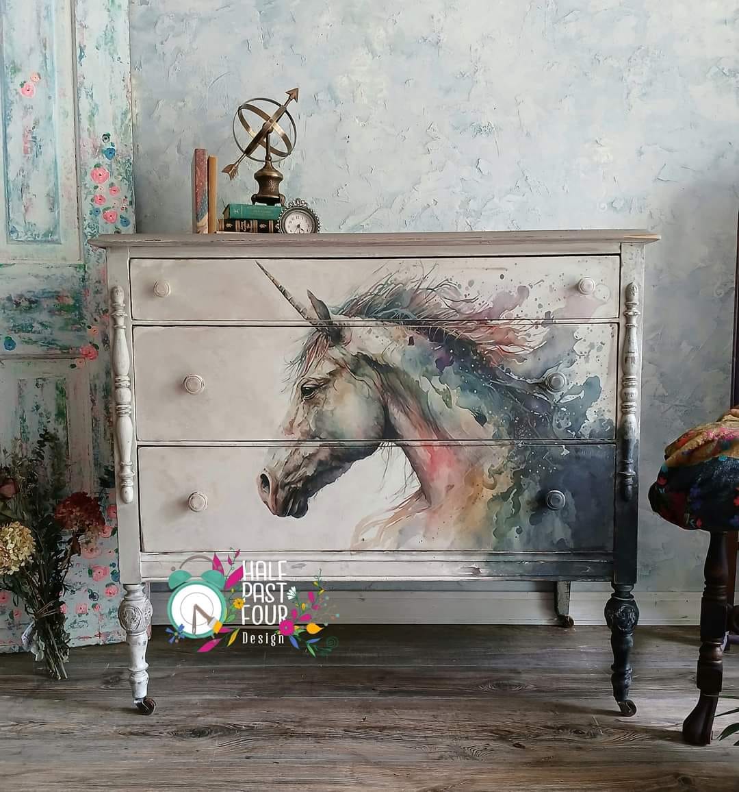 RAINBOW UNICORN