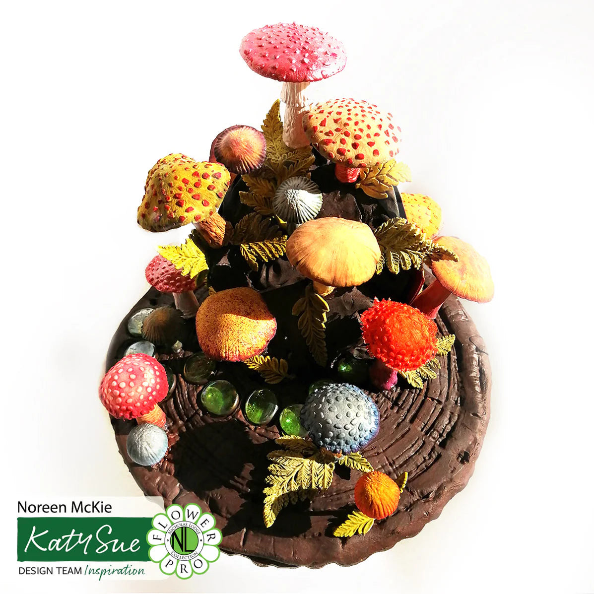 TOADSTOOLS & MUSHROOMS MOULD & VEINER