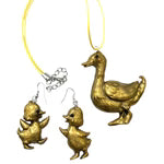 MOTHER DUCK & DUCKLINGS