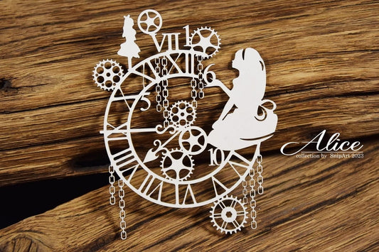 25318- ALICE BETWEEN THE COGS
