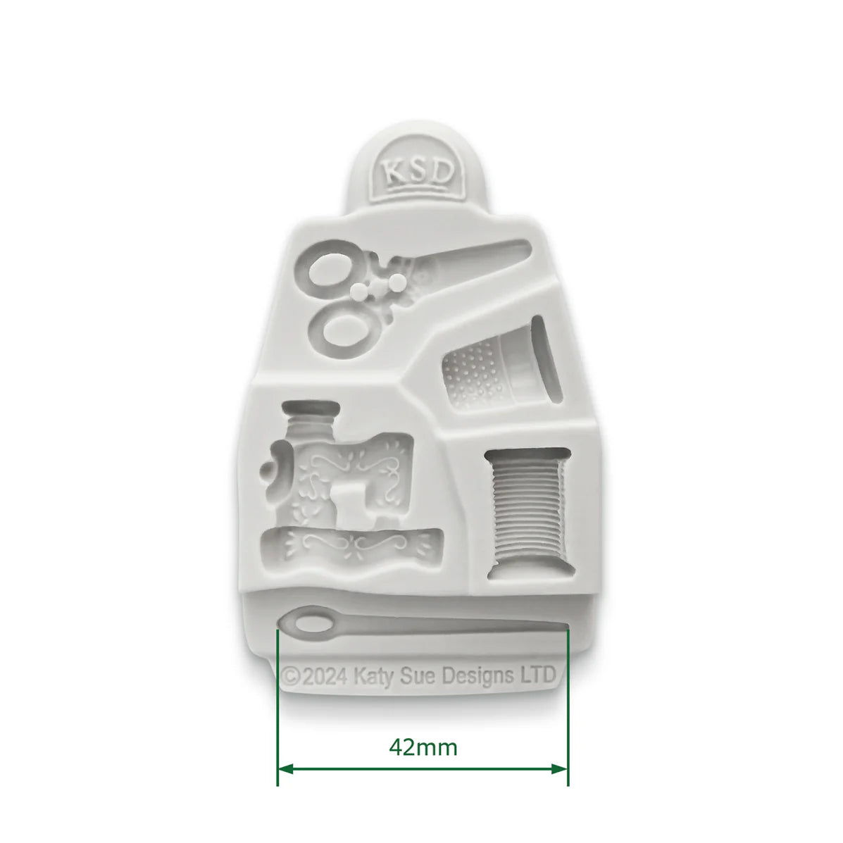 MINIATURE SEWING SET