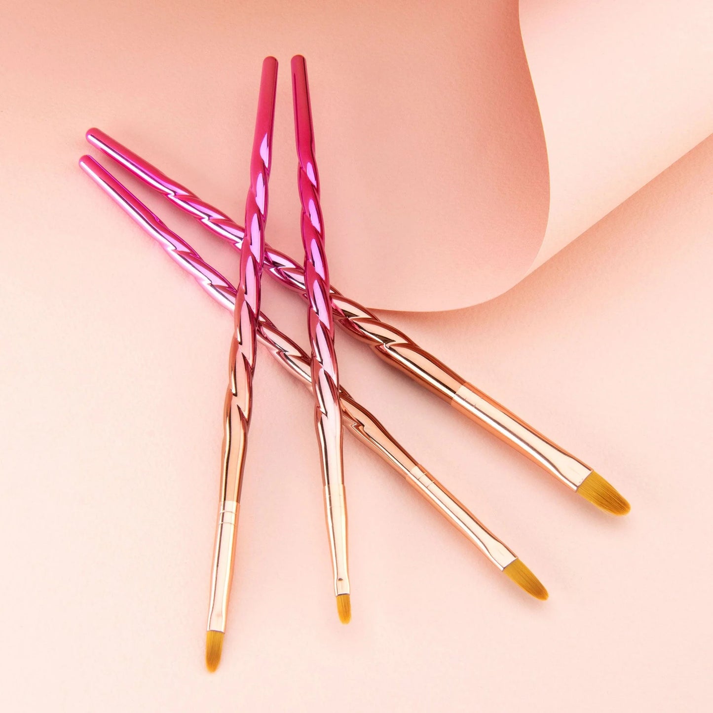 MYTHOS™ UNICORN 4PC FILBERT BRUSH SET