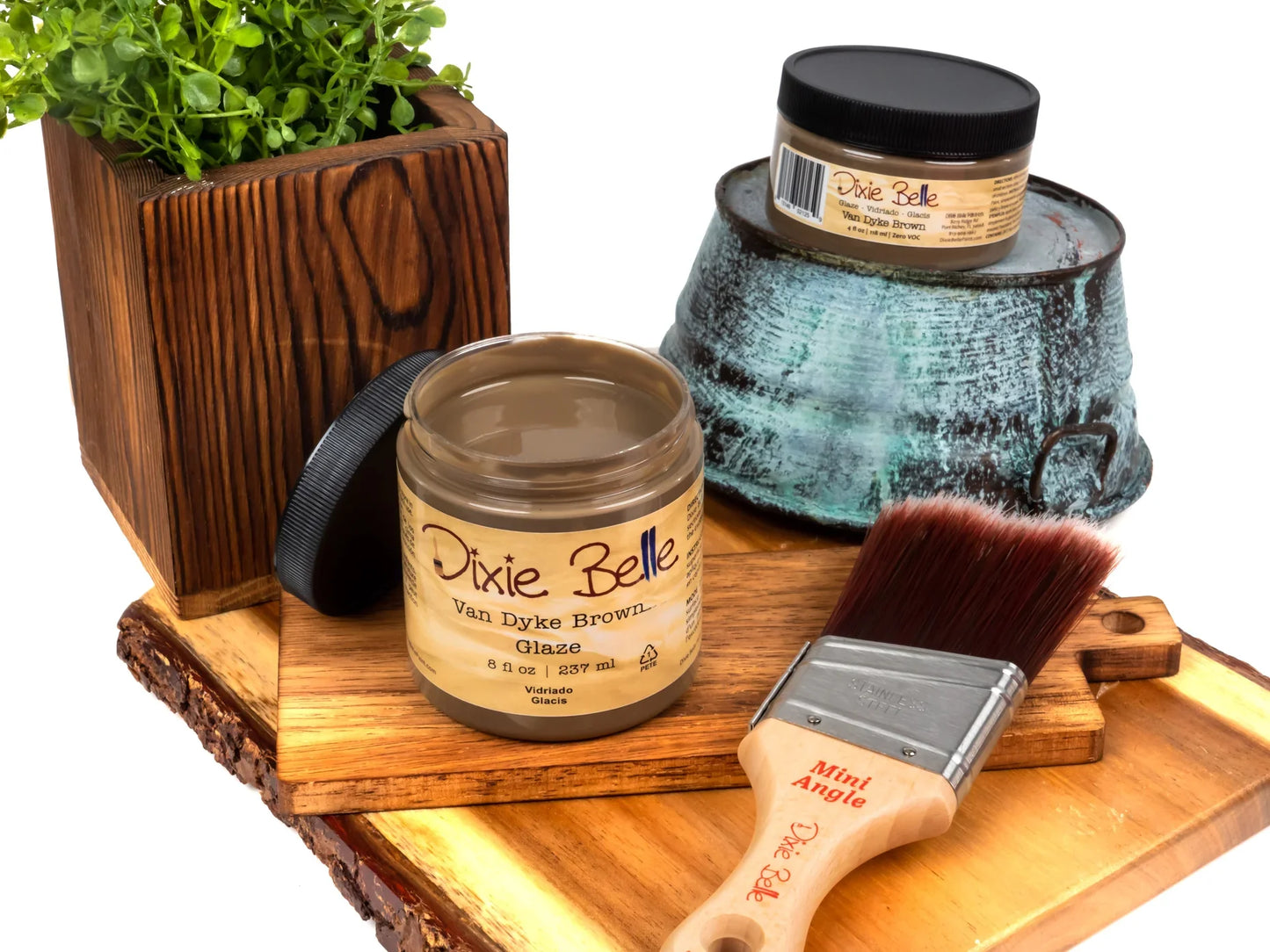 VAN DYKE BROWN GLAZE